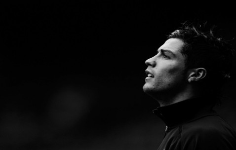 世界杯官网登录-多纳鲁马十指关拨动命运齿轮，克罗地亚中场变局下的晴雨表